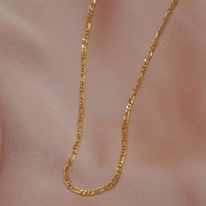 Dainty Gold Figaro Chain
